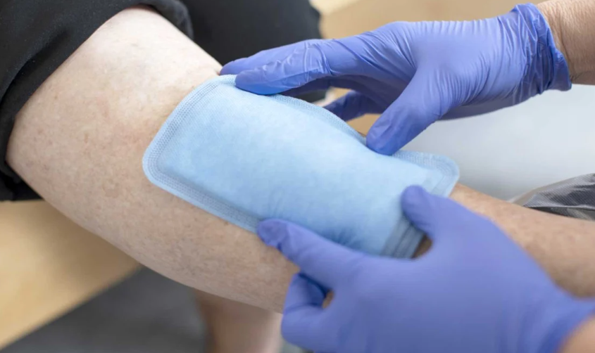 Mextra, Superabsorbent Foam Dressing, 5" x 5", Case (MOL 610000)